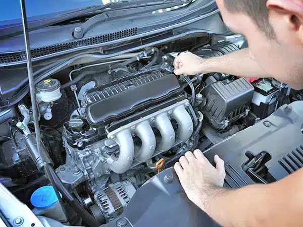 Meccanico-tagliandi-alfa-costo-montecchio-emilia